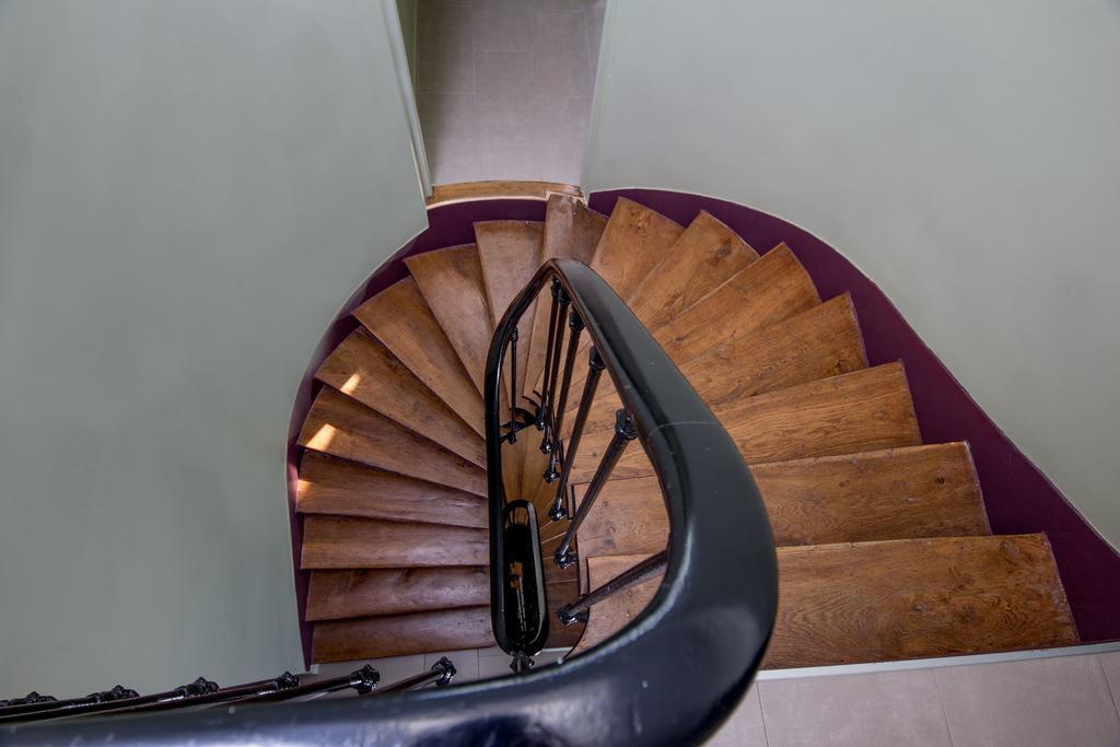 Hotel Montmartre Parigi Esterno foto