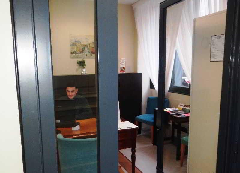 Hotel Montmartre Parigi Esterno foto