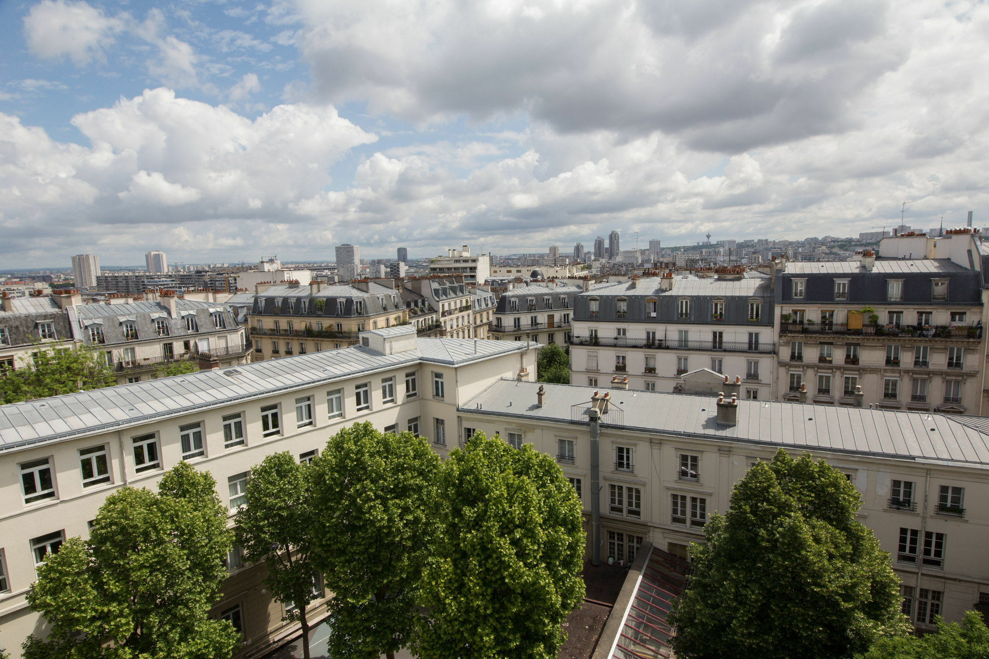 Hotel Montmartre Parigi Esterno foto