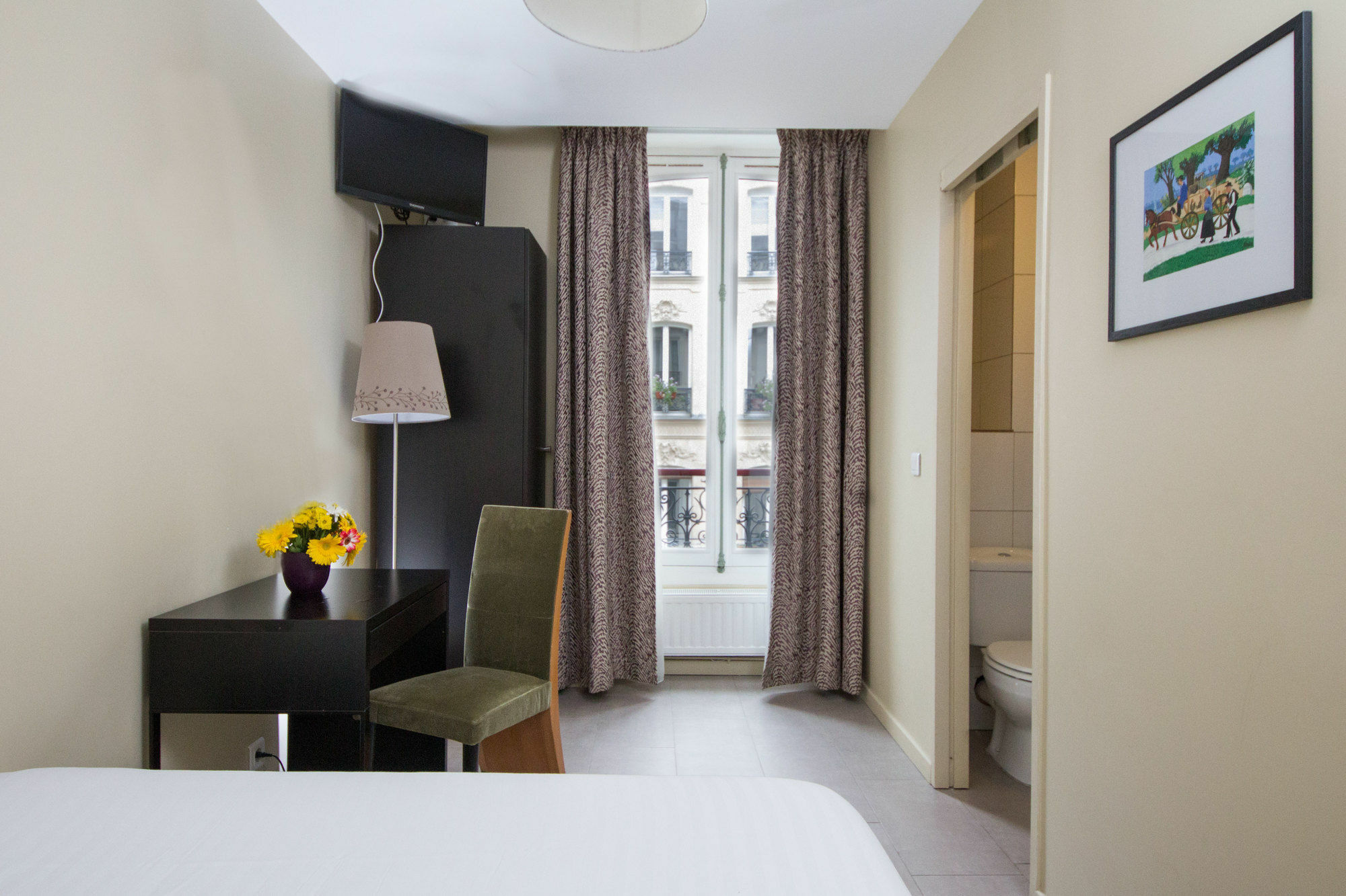 Hotel Montmartre Parigi Esterno foto