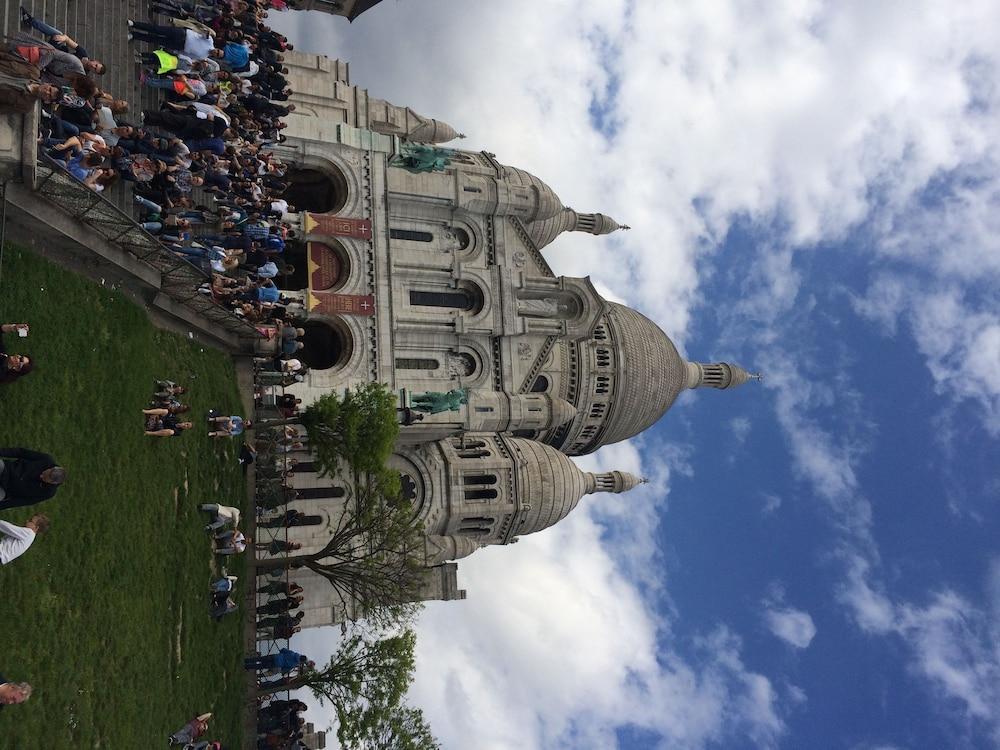 Hotel Montmartre Parigi Esterno foto